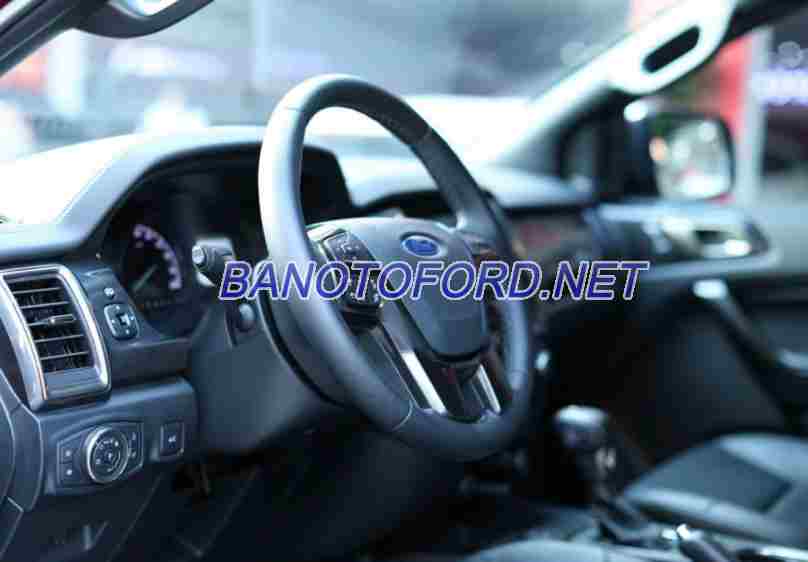 Ford Everest Titanium 2.0L 4x4 AT 2021 Máy dầu đẹp long lanh