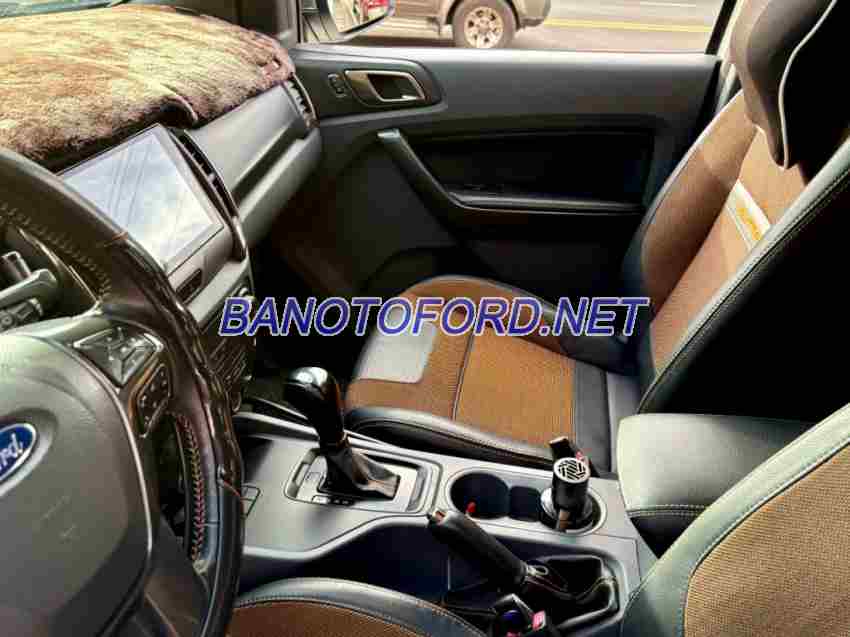 Cần bán gấp xe Ford Ranger Wildtrak 2.2L 4x2 AT 2016 màu Trắng