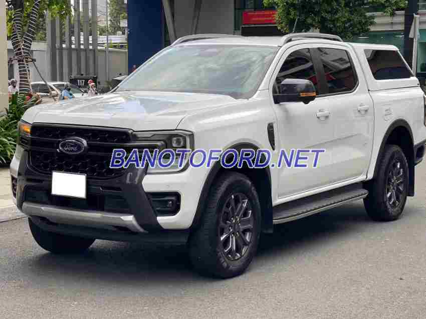 Cần bán gấp xe Ford Ranger Wildtrak 2.0L 4x4 AT 2022 màu Trắng
