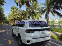 Cần bán gấp xe Ford Everest Ambiente 2.0L 4x2 AT 2024 màu Trắng