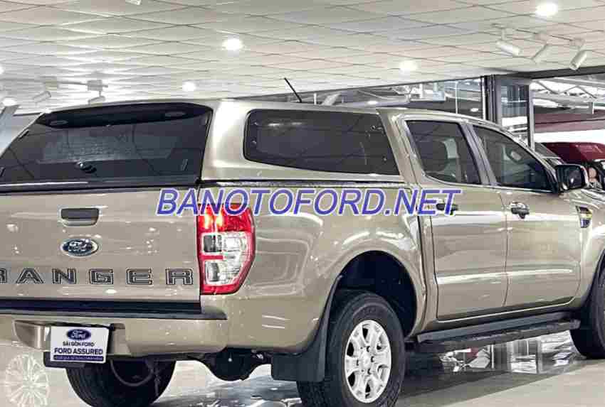 Cần bán xe Ford Ranger XLS 2.2L 4x2 AT năm 2019 màu Vàng cực đẹp