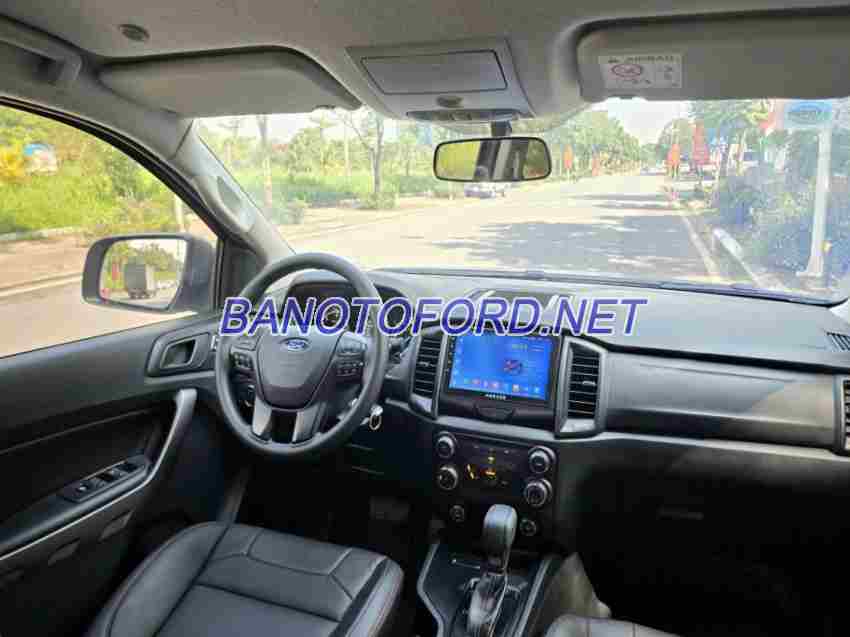 Cần bán gấp xe Ford Ranger XLS 2.2L 4x2 AT 2021 màu Đen