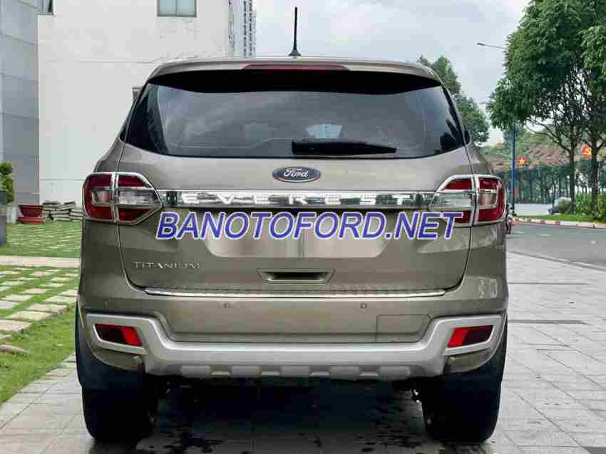 Bán Ford Everest Titanium 2.0L 4x2 AT, màu Vàng, Máy dầu, 2019