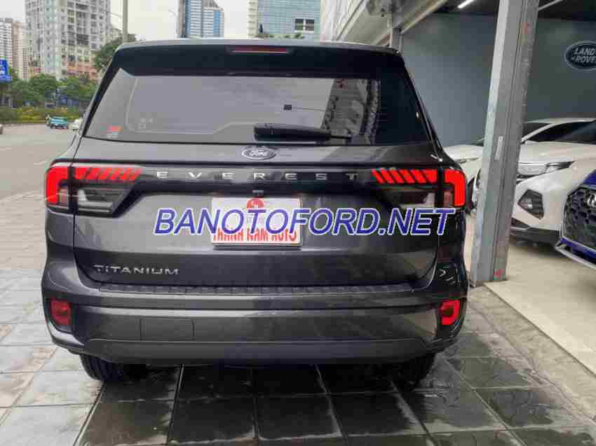 Cần bán gấp Ford Everest Titanium 2.0L 4x2 AT đời 2023, màu Xám