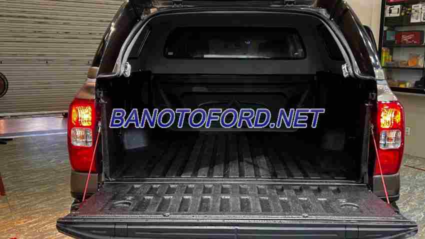 Ford Ranger XLS 2.0L 4x2 AT model 2023 xe chuẩn hết ý