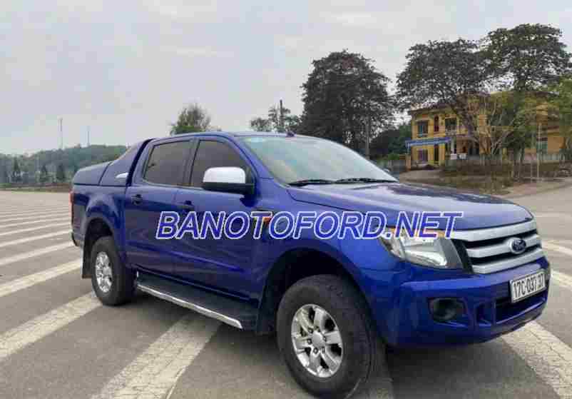 Cần bán gấp xe Ford Ranger XLS 2.2L 4x2 MT năm 2014, màu Xanh, Số tay
