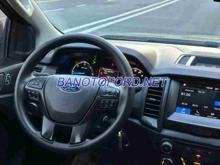 Cần bán gấp Ford Ranger XLS 2.2L 4x2 AT đời 2021, màu Nâu