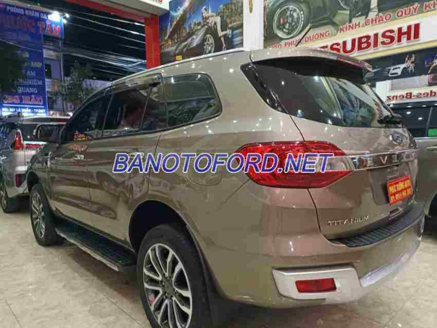 Cần bán xe Ford Everest Titanium 2.0L 4x4 AT 2019 Số tự động màu Cát