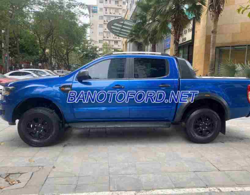 Cần bán xe Ford Ranger XLS 2.2L 4x2 AT màu Xanh 2019