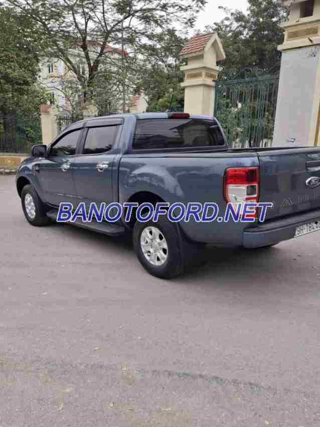 Cần bán Ford Ranger XLS 2.2L 4x2 AT Máy dầu 2018 màu Xanh