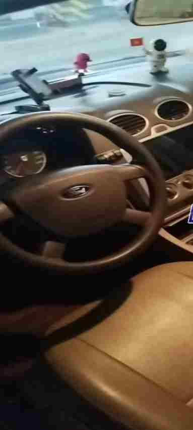 Cần bán Ford Focus 1.8 MT 2010 xe đẹp