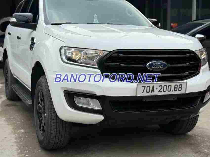 Xe Ford Everest Ambiente 2.0 4x2 MT đời 2019 đẹp bán gấp