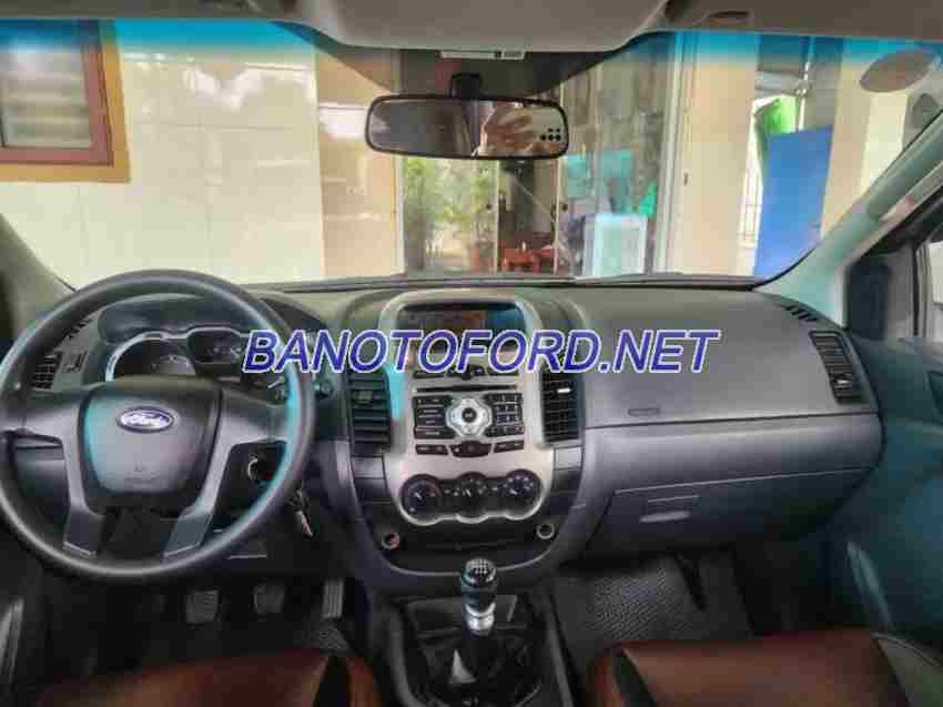 Cần bán Ford Ranger XLS 2.2L 4x2 MT 2015 - Số tay