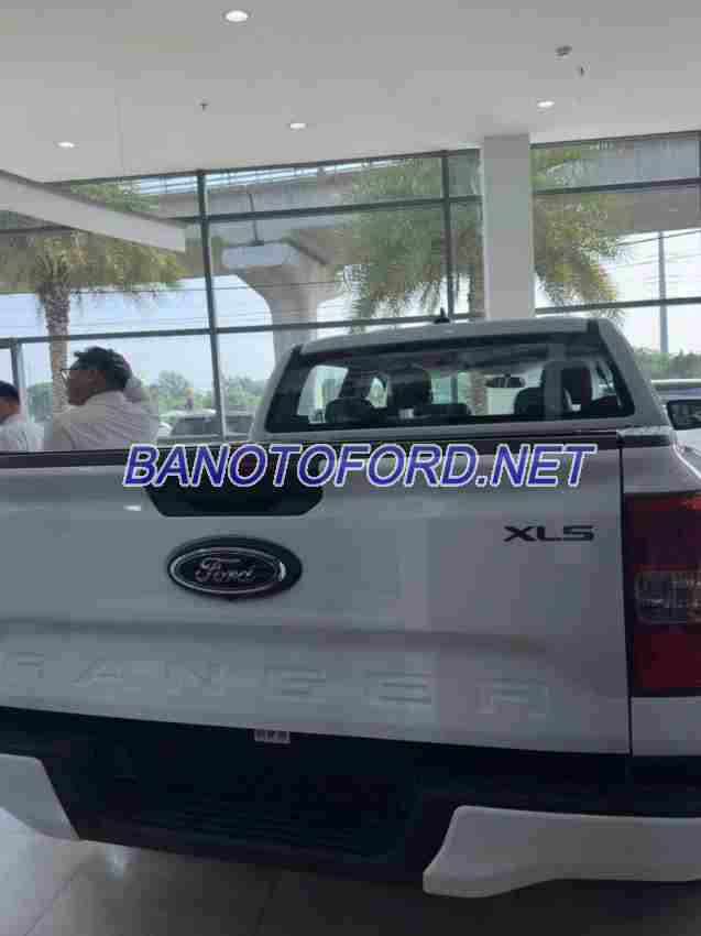 Ford Ranger XLS 2.0L 4x2 AT 2026 Trắng