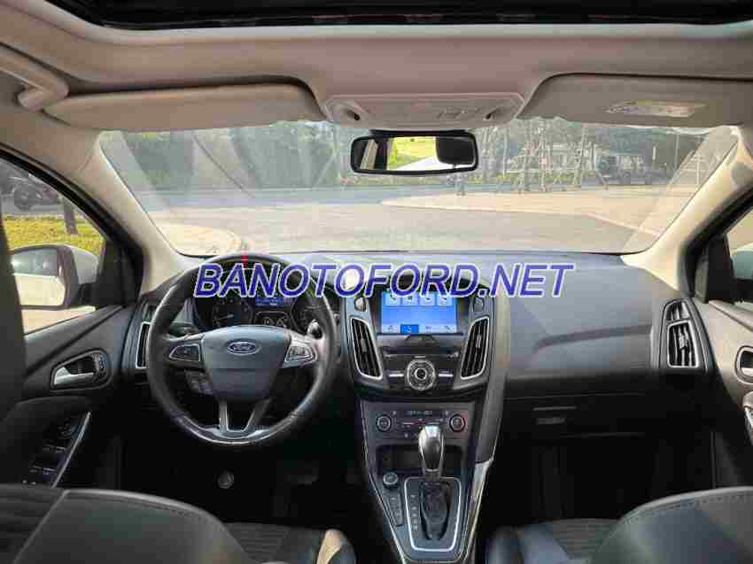 Ford Focus Titanium 1.5L năm 2017 cần bán