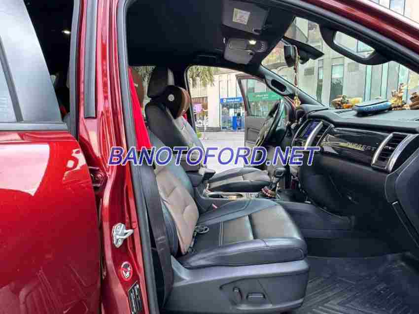 Cần bán gấp Ford Everest Titanium 2.0L 4x2 AT đời 2021, màu Đỏ