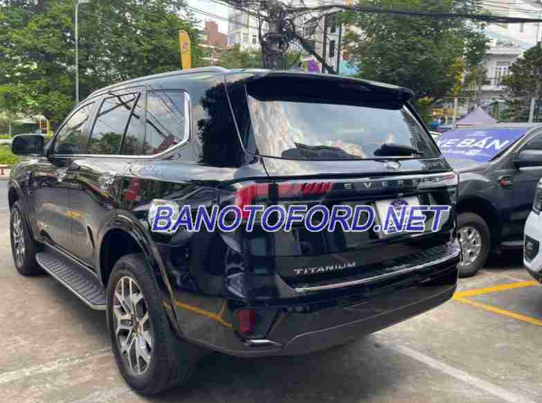 Cần bán Ford Everest Titanium 2.0L 4x2 AT Máy dầu 2022 màu Đen
