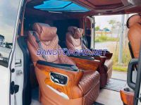 Ford Tourneo 2021 Van Minivan màu Trắng