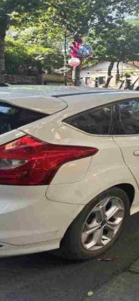 Xe Ford Focus S 2.0 AT đời 2015 đẹp bán gấp