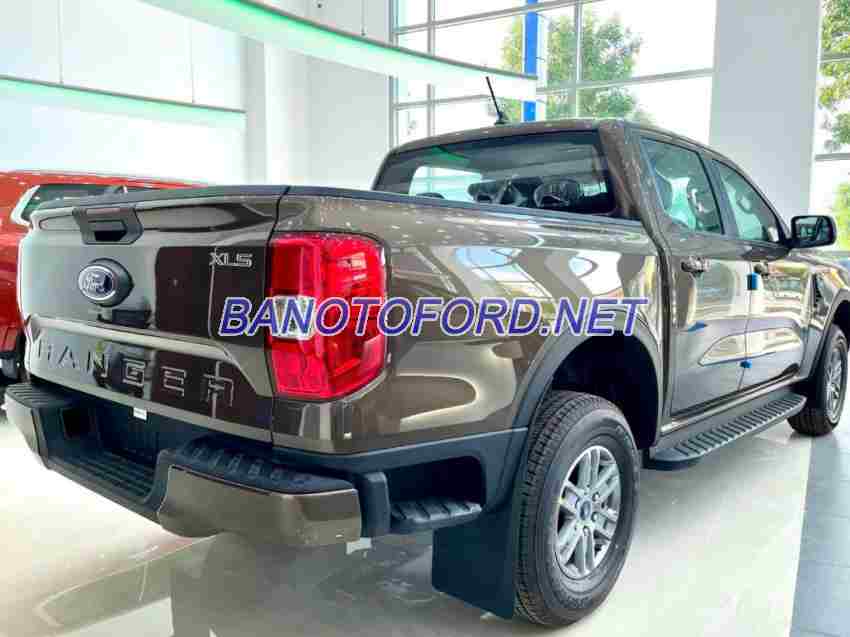 Ford Ranger XLS 2.0L 4x2 AT Số tự động năm 2026