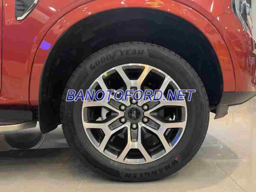 Xe Ford Everest Titanium 2.0L 4x2 AT tiêu chuẩn - Đỏ - 2026