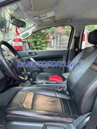 Cần bán gấp xe Ford Ranger XLS 2.2L 4x2 AT 2017 màu Bạc