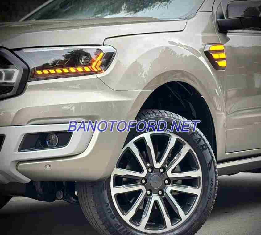 Bán xe Ford Everest Titanium 2.0L 4x2 AT sx 2021 - giá rẻ