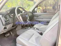 Cần bán gấp xe Ford Everest 2.5L 4x2 AT 2015 màu Cát