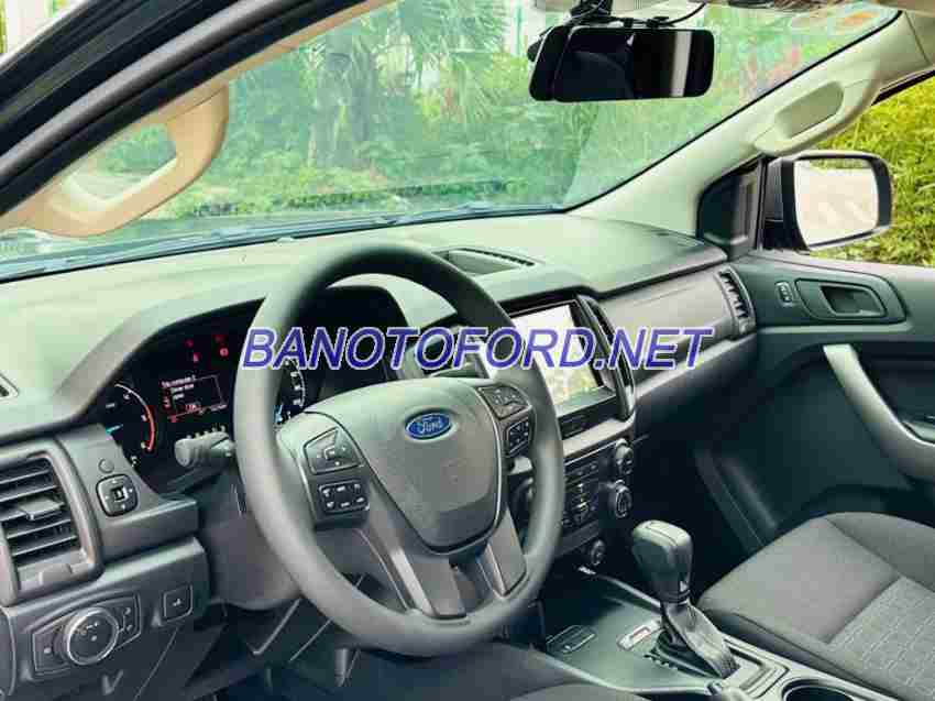 Bán Ford Ranger XLS 2.2L 4x2 AT, màu Xanh, Máy dầu, 2020