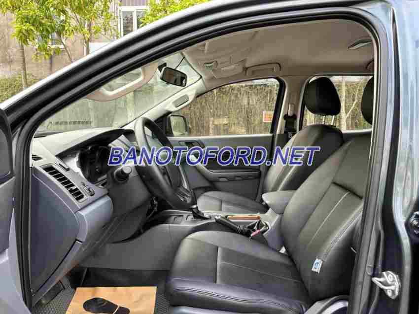 Ford Ranger XLS 2.2L 4x2 AT model 2016 xe chuẩn hết ý