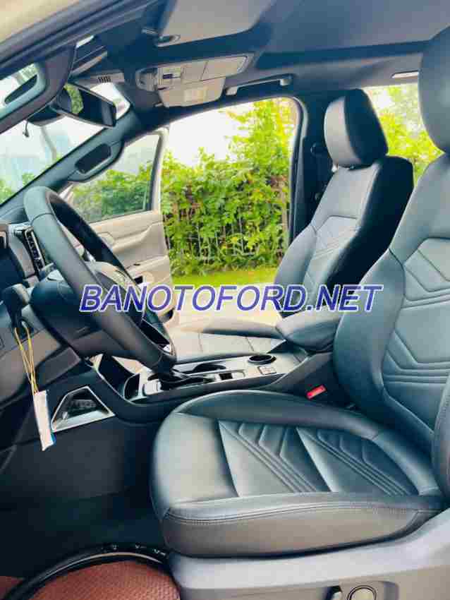 Cần bán xe Ford Everest Titanium 2.0L 4x2 AT màu Trắng 2024