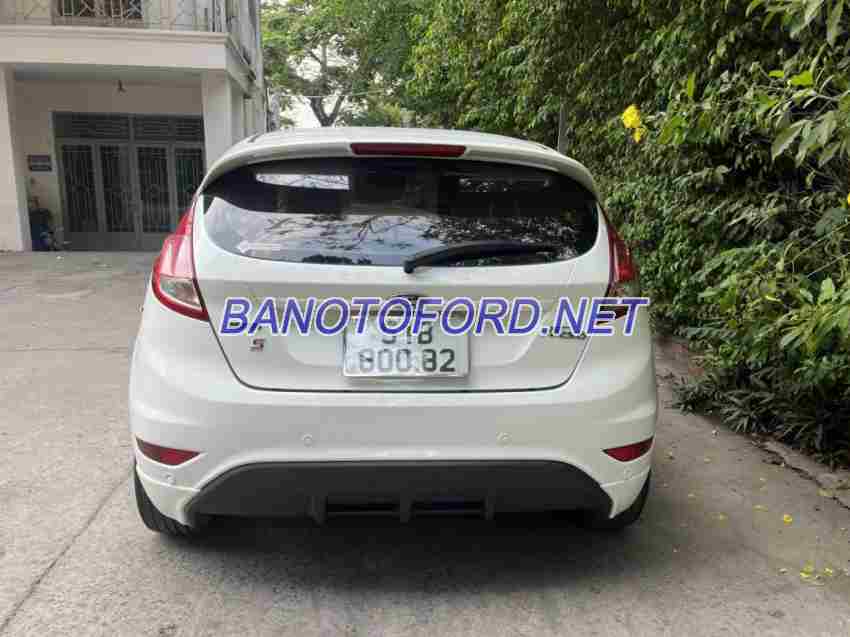 Cần bán gấp Ford Fiesta S 1.0 AT Ecoboost đời 2015, màu Trắng