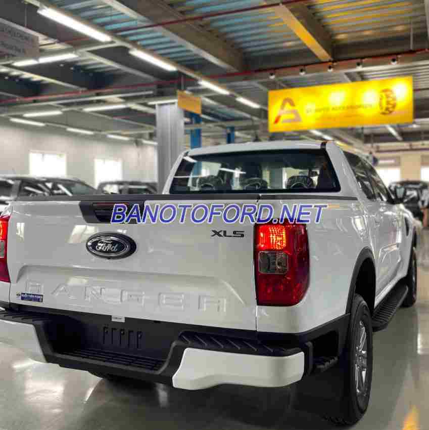 Xe Ford Ranger XLS 2.0L 4x2 AT tiêu chuẩn - Trắng - 2026