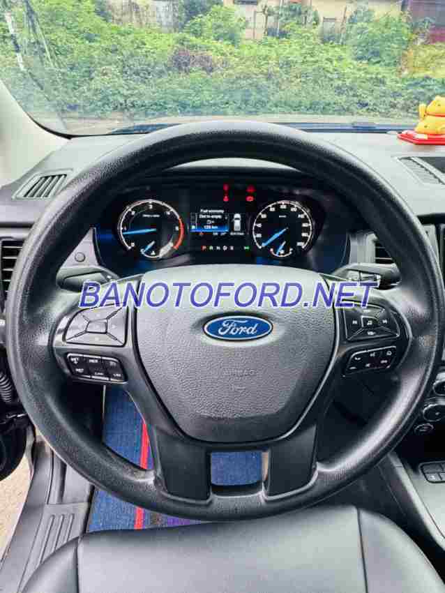 Cần bán Ford Ranger XLS 2.2L 4x2 AT 2021 - Số tự động