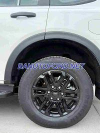 Ford Everest Active 2.0L 4x2 AT sx 2026 mới kính kong