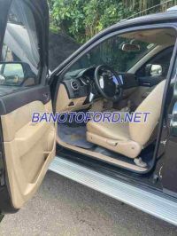 Cần bán xe Ford Everest 2.5L 4x2 MT năm 2011 màu Đen cực đẹp