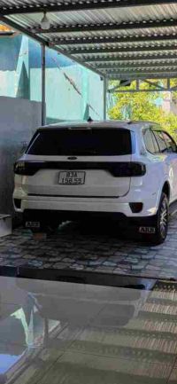 Ford Everest Ambiente 2.0L 4x2 AT sản xuất 2023 cực chất!